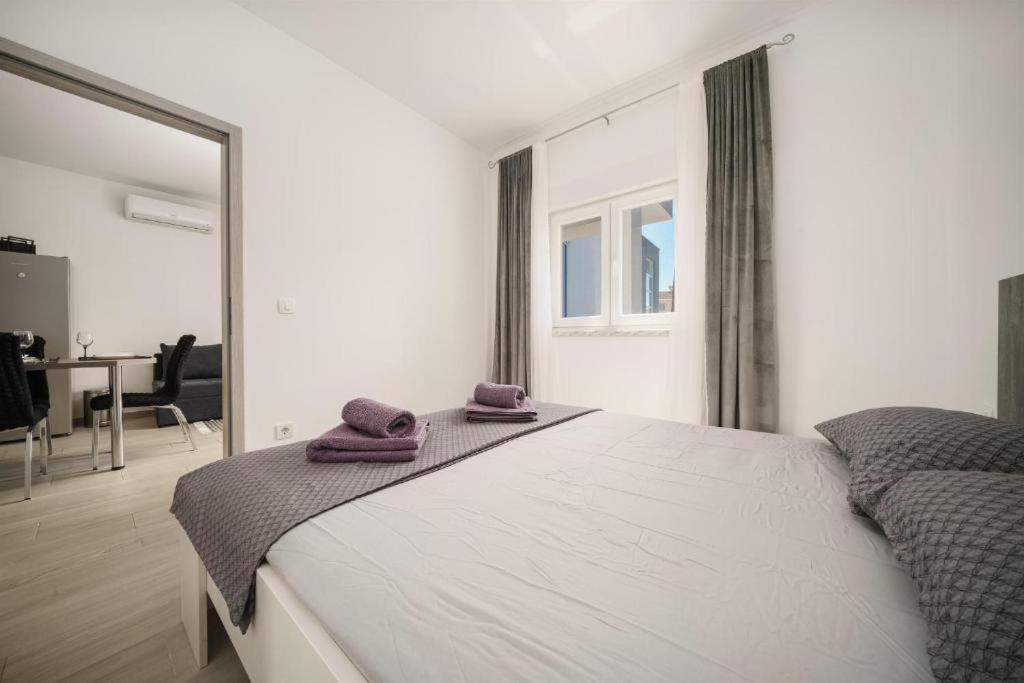 Apartments Dobrenic Vodice Dış mekan fotoğraf