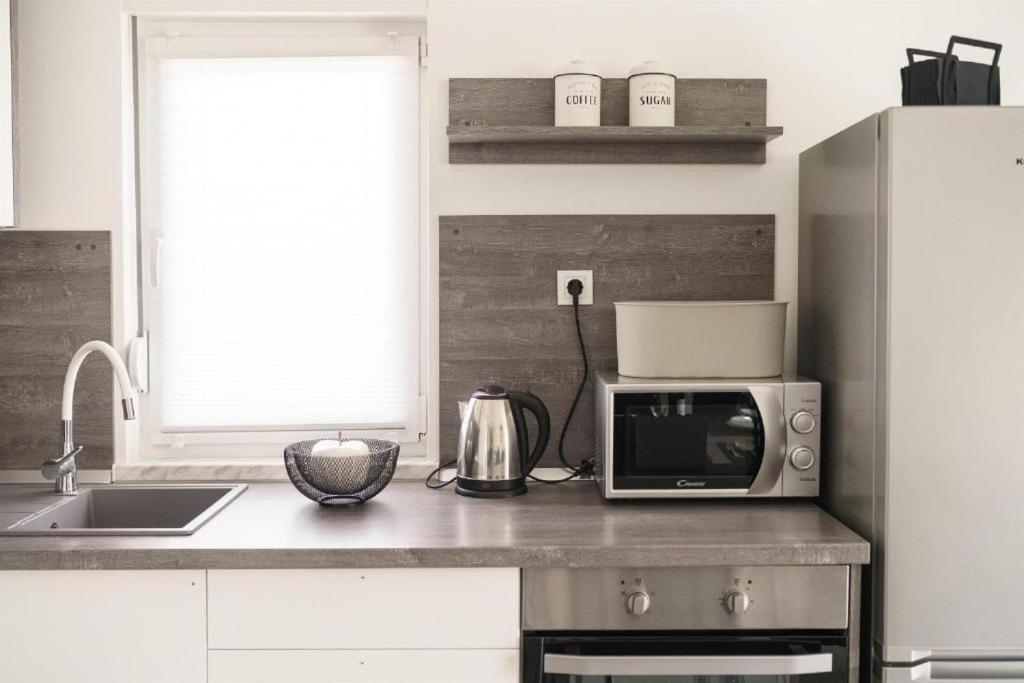 Apartments Dobrenic Vodice Dış mekan fotoğraf