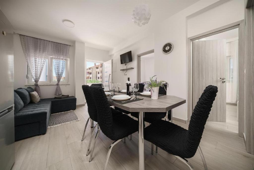 Apartments Dobrenic Vodice Dış mekan fotoğraf